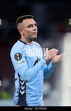 Freiburg Im Breisgau, Espagne. 09th Apr, 2026. FREIBURG Im BREISGAU, ALLEMAGNE - 09 AVRIL : Iago Aspas du Celta de Vigo réagit lors du quart de finale de l'UEFA Europa League 2025/26 Leg One match entre SC Freiburg et Real Club Celta au Stadion am Wolfswinkel le 09 avril 2026 à Fribourg im Breisgau, Allemagne. Crédit : Magara Press SL/Alamy Live News Banque D'Images