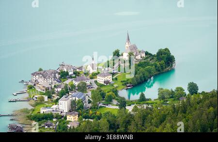 Vue sur le paysage autour du lac Wörthersee. Nature en Carinthie. Banque D'Images
