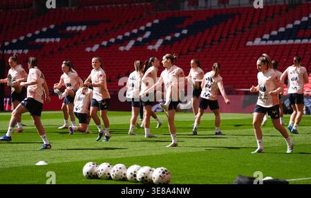 Joueurs espagnols lors d'une séance d'entraînement au stade de Wembley, Londres. Date de la photo : lundi 13 avril 2026. Banque D'Images