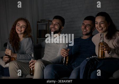 Happy friends, portrait Banque D'Images