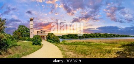 Sauveur Church, Sacrow, Jungfernsee, Potsdam Banque D'Images