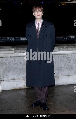 23 février 2026, Londres, Angleterre, Royaume-Uni - Seungmin assiste au Burberry AW26 Show, Old Billingsgate Banque D'Images