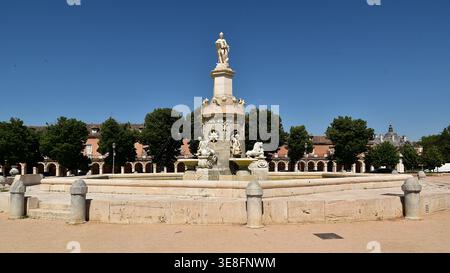 La fontaine Mariblanca sur la place Saint Antoine à Aranjuez, Espagne Banque D'Images