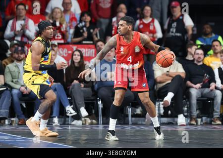 Xavier Rathan-Mayes (FC Bayern Basketball, #04) avec Stefan Smith (MHP Riesen Ludwigsburg, #03), GER, FC Bayern Basketball v. MHP Riesen Ludwigsburg, Basketball, easycredit Basketball Bundesliga [Bundesliga], 13e round, saison 2025/2026, 14 avril 2026, Banque D'Images