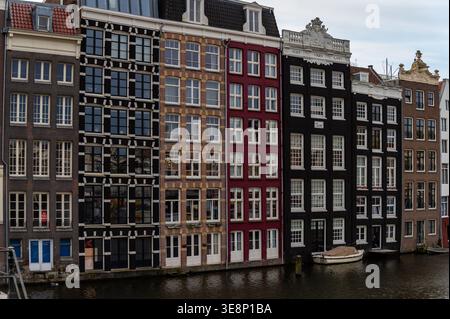 Maisons du canal à Amsterdam, Pays-Bas Banque D'Images