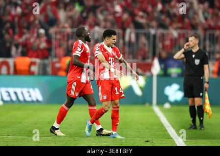 Munich, Allemagne. 15 avril 2026. Lors du match Bayern Munich - Real Madrid UEFA Quarter-final 2nd Leg Champions League à l'Allianz Arena, Munich, Allemagne, le 15 avril 2026 crédit : Ian Stephen/Every second Media crédit : Every second Media/Alamy Live News Banque D'Images