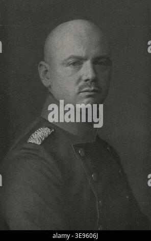 Erhard Deutelmoser (c. 1916) était un Allemand originaire de Berlin au début du XXe siècle. Cette image d'archive capture Deutelmoser aux côtés d'Emilie Bieber, probablement photographiée vers 1916. Banque D'Images