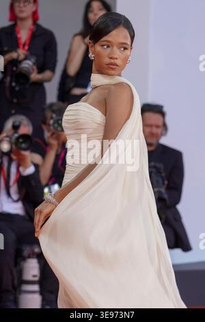 Lido di Venezia, Italie, 29 août 2024 - Taylor Russell assiste au tapis rouge 'Maria' au Festival du film de Venise - crédit : Martina Dal Piano Banque D'Images
