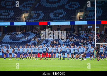 Sydney, Australie. 17 avril 2026. Formation des joueurs de Waratahs pour la performance de Haka par les joueurs de Moana Packa avant le match de Super Rugby Pacific Rd 10 2026 entre les Waratahs et Moana Pasifika au stade Allianz le 17 avril 2023 à Sydney, Australie crédit : IOIO IMAGES/Alamy Live News Banque D'Images