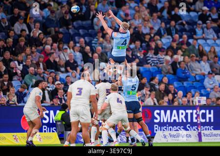 Sydney, Australie. 17 avril 2026. Matt Philip des Waratahs remporte le ballon de ligne lors du match de Super Rugby Pacific Rd 10 2026 opposant les Waratahs et Moana Pasifika à l'Allianz Stadium le 17 avril 2023 à Sydney, Australie crédit : IOIO IMAGES/Alamy Live News Banque D'Images