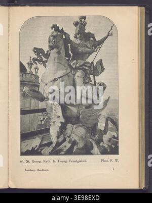 Józef Piotrowski (actif au début du XXe siècle) a écrit des manuels documentant Lemberg, Łuków, Podhorce et Brzeany. Le tirage photographique historique archive les détails visuels et cartographiques de 1915 à 1918. L'estampe conserve des caractéristiques monochromes d'archives typiques des publications du début du XXe siècle. Banque D'Images