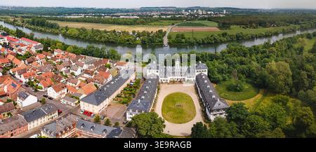 Offenbach am main - Rumpenheim. grand panorama d'en haut. Banque D'Images