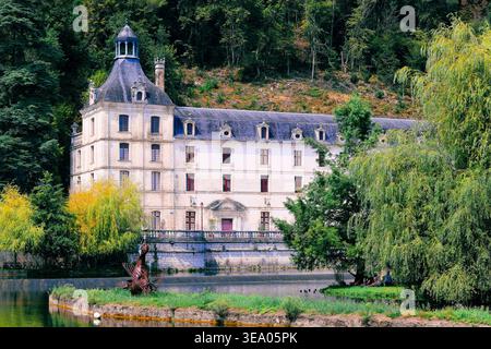 Brantôme-en-Périgord (sud-ouest de la France) : ancienne abbaye bénédictine, abbaye Saint-Pierre de Brantôme, dans le Périgord vert Banque D'Images