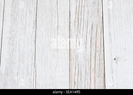 Planches en bois blanc vieilli avec une finition blanchie rustique Banque D'Images
