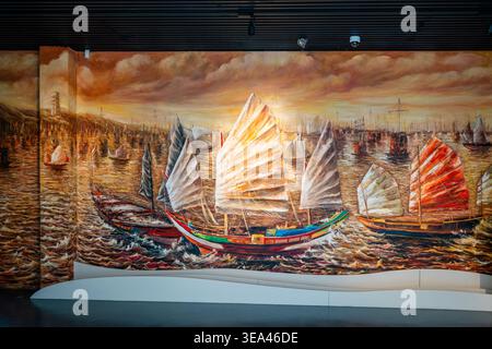 Peinture murale représentant l'ancien port de Zayton et les jonques chinoises traditionnelles au Musée maritime de Quanzhou, province du Fujian, Chine Banque D'Images
