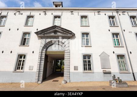 Le mémorial historique Kazerne Dossin ou Dossin Barracks et le bâtiment du musée à Malines, Belgique Banque D'Images