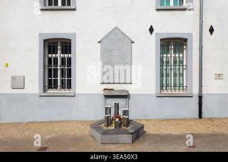 Malines, Belgique - 19 juin 2023 : le mémorial historique Kazerne Dossin ou Dossin Barracks et le bâtiment du musée dans la ville de Malines, Belgique Banque D'Images