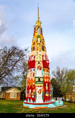 Foyil, Oklahoma, États-Unis - 10 mars 2026 : site historique Ed Galloway Totem Pole Park près de Foyil Oklahoma Banque D'Images