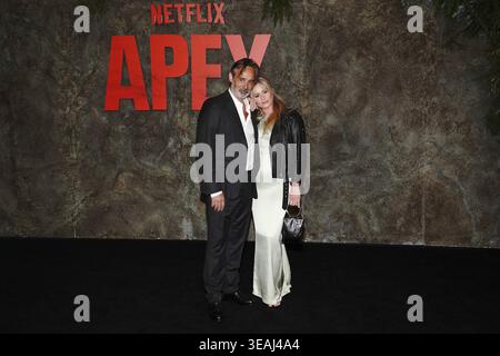 NY. 22 avril 2026. Baltasar Kormákur, Sunneva Ása Weisshappel aux arrivées pour APEX Premiere, The Paris Theater, New York, NY, 22 avril, 2026. crédit : Kristin Callahan/Everett Collection/Alamy Live News Banque D'Images
