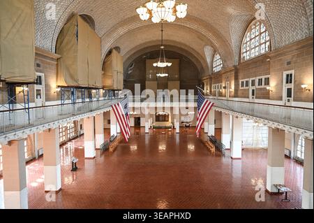 New York, États-Unis. 23 avril 2026. Ellis Island est une île située à l'embouchure de la rivière Hudson à New York. Au début du XXe siècle, il a servi de principal point d'entrée pour les immigrants arrivant aux États-Unis à New York, États-Unis, le 10 avril 2026. Photo de Tomas Stevens/ABACAPRESS.COM crédit : Abaca Press/Alamy Live News Banque D'Images