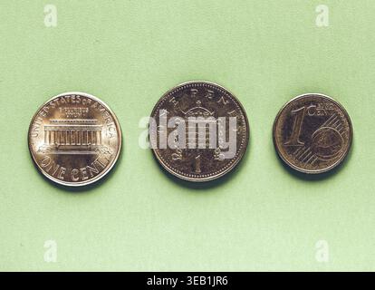 Vintage look dollars, Euro et livres des États-Unis, de l'Union européenne et du Royaume-Uni - un cent et un penny Banque D'Images
