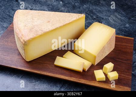 fromages, morceaux de fromage, fromages à pâte dure, fromages, morceaux de fromage,fromages durs Banque D'Images