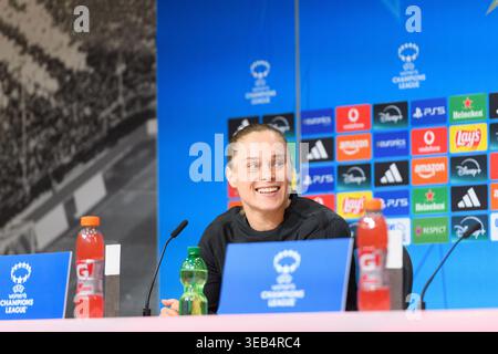 Munich, Allemagne. 24 avril 2026. MUNICH, ALLEMAGNE - AVRIL 25 : Ewa Pajor (17 FC Barcelone) lors de la conférence de presse devant l'UEFA Champions League 2025/26 du FC Barcelone à l'Allianz Arena le 25 avril 2026 à Munich, Allemagne (photo de Sven Beyrich/Sports Press photo) crédit : SPP Sport Press photo. /Alamy Live News Banque D'Images