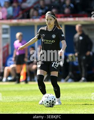 Crawley , Royaume-Uni , 25 avril 2026 - Yui Hasegawa de Manchester City pendant le match de football Barclays Women's Super League entre Brighton & Hove Albion et Manchester City au Broadfield Stadium , Crawley , Royaume-Uni : crédit Simon Dack / TPI / Alamy Live News Banque D'Images