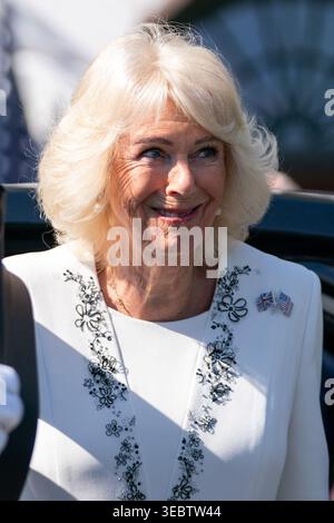 Washington DC, États-Unis. 27 avril 2026. Washington, DC, États-Unis. 27 avril 2026. La reine Camilla du Royaume-Uni arrive à la Maison Blanche lundi 27 avril 2026 à Washington DC crédit : Allison Robbert/Pool via CNP/Media Punch/Alamy Live News crédit : MediaPunch Inc/Alamy Live News Banque D'Images