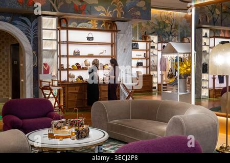 Printemps New York est un luxueux grand magasin français situé au 1 Wall Street dans le quartier financier de Manhattan, New York City, USA 2026 Banque D'Images