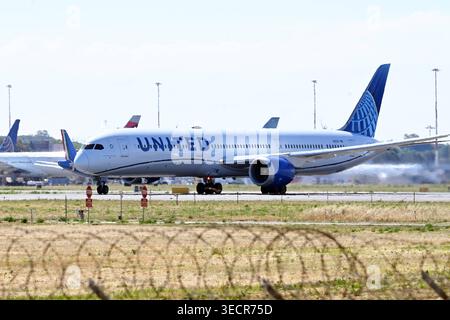 Fiumicino, Italie, avion à l'aéroport de Fiumicino Boeing 787 Dreamliner United NI2020. Avion à l'aéroport de Fiumicino. Fiumicino Italie, 01 mai 2026. Imago-images/Emmefoto Copyright : xImago-images/Emmefotox Banque D'Images
