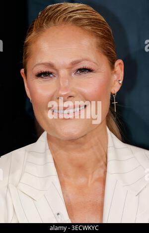 Hambourg, Deutschland 01. Mai 2026 : NDR Talk Show mit prominenten Gästen im Fernsehstudio Hamburg - 01.05.2026 Im Bild : Helene Fischer lächelt im Porträt. NDR Studio Hamburg *** Hambourg, Allemagne 01 mai 2026 NDR Talk Show avec des invités célèbres dans le studio TV de Hambourg 01 05 2026 dans l'image Helene Fischer sourit dans le portrait NDR Studio Hamburg Copyright : xFotostandx/xMeyerx Banque D'Images