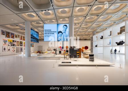 Exposition du musée intérieur de Shenzhen Bay culture Square avec collection de design. Architecture design par MAD Architects. Banque D'Images