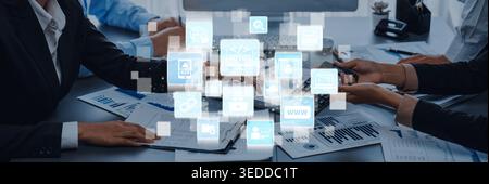 Développement logiciel avec superpositions de codage, langages de programmation, outils de développement, création d'applications mobiles et programmation avancée pour produits numériques Banque D'Images