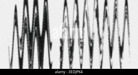 Un arrière-plan graphique à fort contraste avec des motifs d'ondes zigzag verticaux nets en noir et blanc, créant une texture visuelle audacieuse et rythmée. Banque D'Images