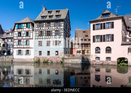 Bâtiments de la vieille ville à la petite France, Strasbourg. Banque D'Images