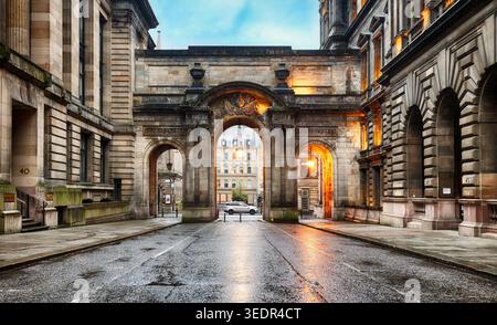 Old Gates at John Street Glasgow City Council George Square Glasgow, Écosse Banque D'Images