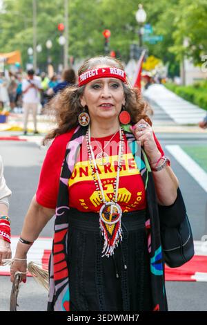 LaDonna Brave Bull Allard (1956-2021) Lakota. LaDonna était historienne et dirigeante du mouvement Standing Rock en 2016. Banque D'Images