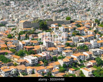 Vue aérienne de la vieille ville et de la forteresse de Kavala, Kavala, Grèce Banque D'Images