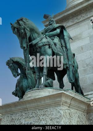 BUDAPEST - 26 nov 2025 - Árpád statue équestre sur la place des héros de Budapest, chef en bronze à cheval tenant un sceptre, symbole d'elle hongroise Banque D'Images