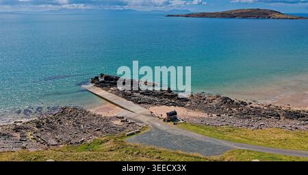Big Sand Beach Gairloch Scotland Sands Caravan & Camping Area Longa Island et un sauna sur la plage Banque D'Images
