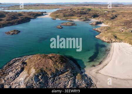 Vue aérienne de la plage de Knockvologan près de Fionnphort, île de Mull, Argyll et Bute, Écosse, Royaume-Uni Banque D'Images