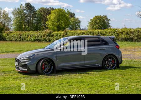 2022 Grey Hyundai I30 N T-GDI 280 Start/Stop car essence 1998 cc, haute performance 5 portes hatchback Banque D'Images