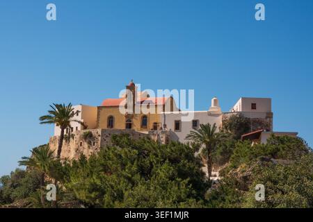 Monastère de Chrysoskalitissa, Crète, construit sur un rocher à 35 mètres de la mer de Libye Banque D'Images