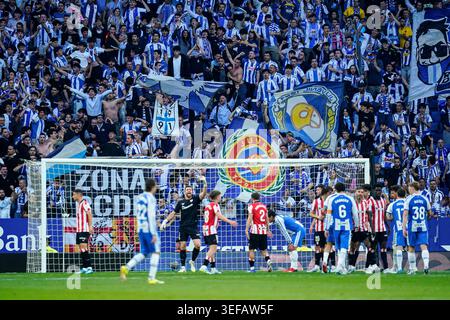 Barcelone, Espagne. 13 mai 2026. Lors de la Liga EA Sports match entre le RCD Espanyol et l'Athletic Club de Bilbao ont joué au RCDE Stadium le 13 mai 2026 à Barcelone, en Espagne. (Photo de Sergio Ruiz/PRESSINPHOTO) crédit : AGENCE SPORTIVE PRESSINPHOTO/Alamy Live News Banque D'Images