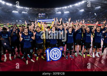 Les joueurs du FC Internazionale célèbrent la fin du match final de la Coppa Italia entre le SS Lazio et le FC Internazionale. Banque D'Images