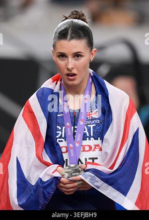 Amy Hunt, de Grande-Bretagne et de ni, célèbre sa médaille d’argent après avoir participé au 200m féminin et terminé deuxième dans un temps de 22,14 au World Athle Banque D'Images