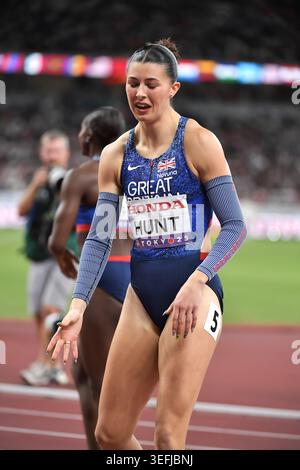 Amy Hunt, de Grande-Bretagne et de ni, célèbre sa médaille d’argent après avoir participé au 200m féminin et terminé deuxième dans un temps de 22,14 au World Athle Banque D'Images