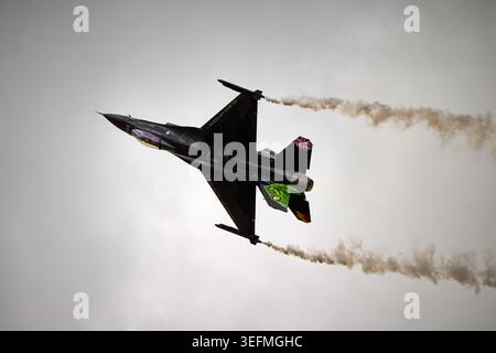 Belgian Air Force F16 Dream Viper se produisant au Royal International Air Tattoo 2023 Banque D'Images