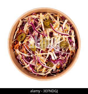 Salade de carottes au chou avec jalapeno dans un bol Banque D'Images